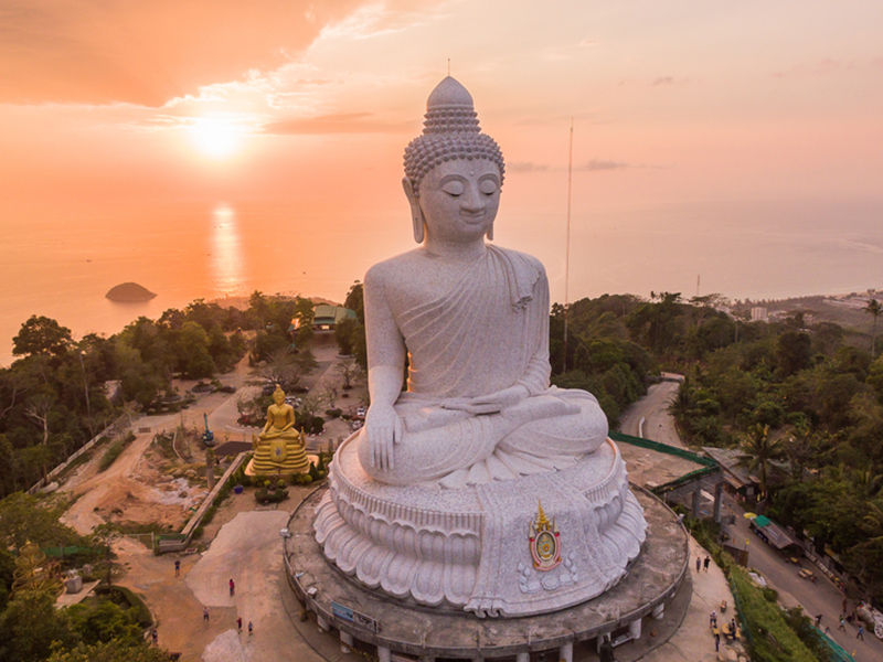 Admirable-Big-Buddha-statue.jpg