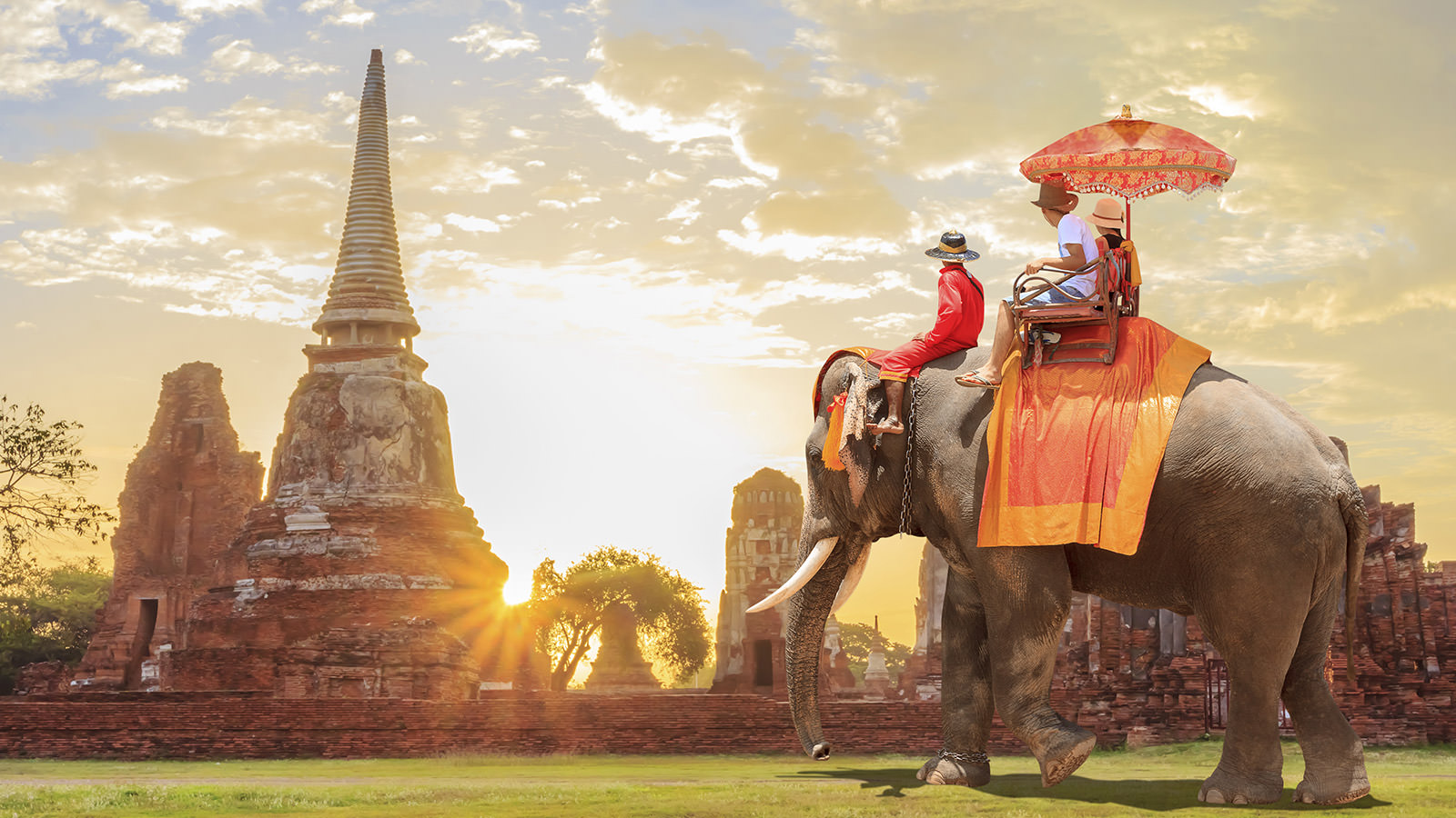 تور دور آسیا 14 روزه نوروز 1405