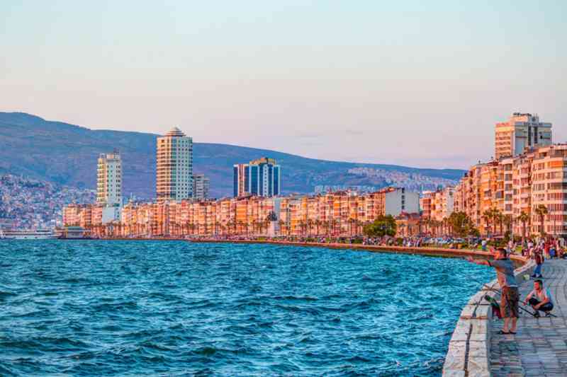  درباره ازمیر 